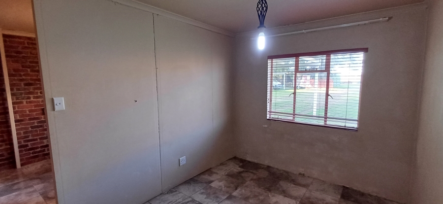 7 Bedroom Property for Sale in Harpington A H North West